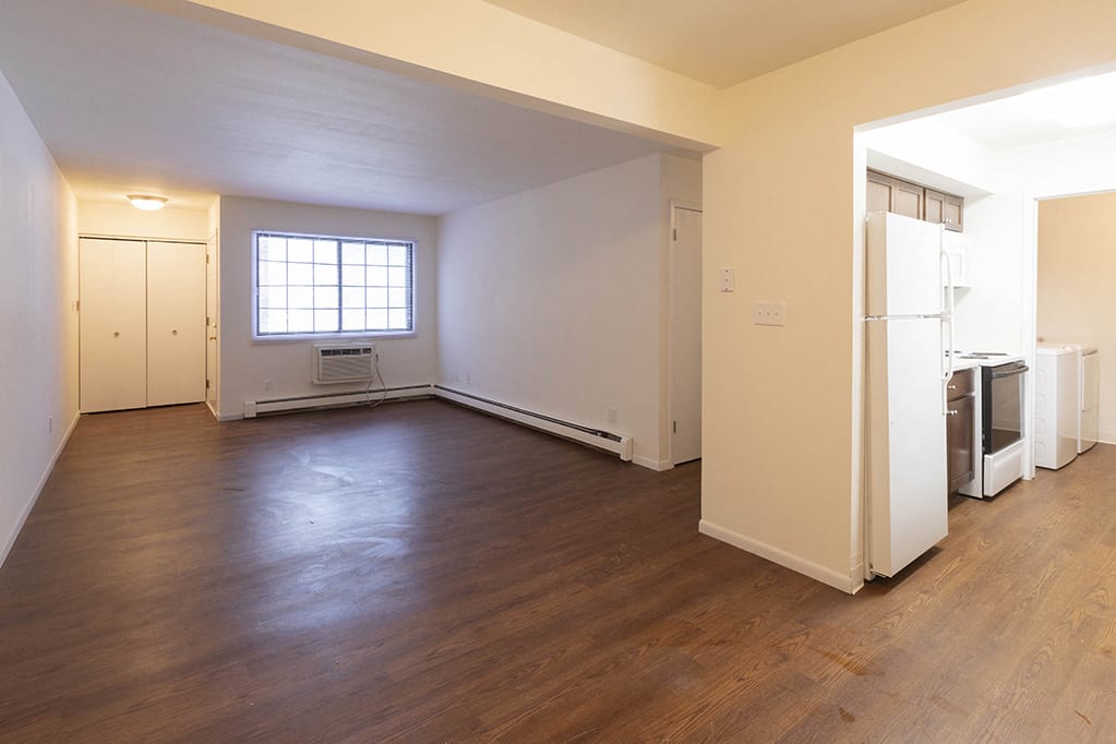 Photos and Video of Washington Court Apartments in Cedarburg, WI